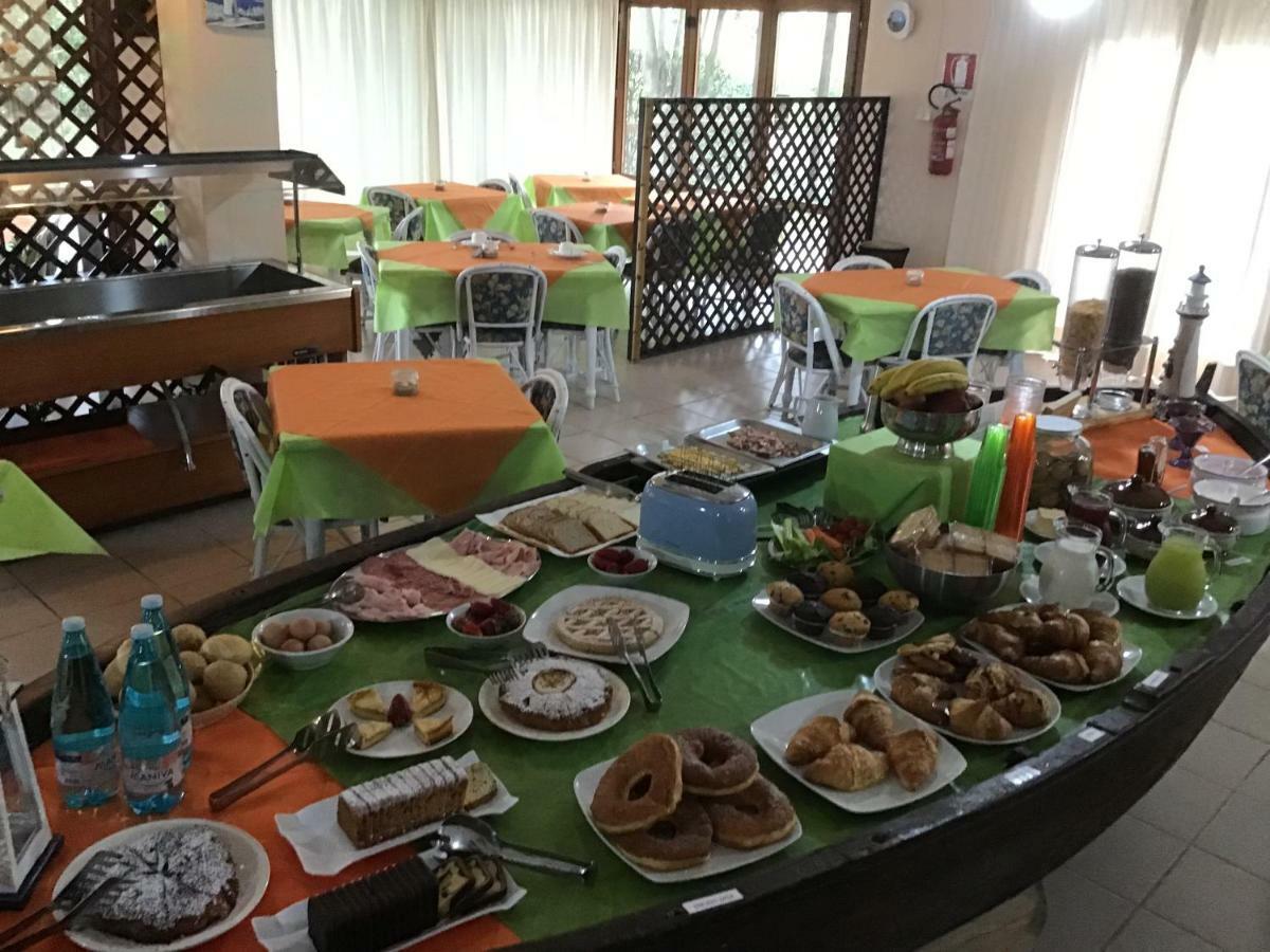 Hotel Villa Cristina 마리나디캄포 외부 사진
