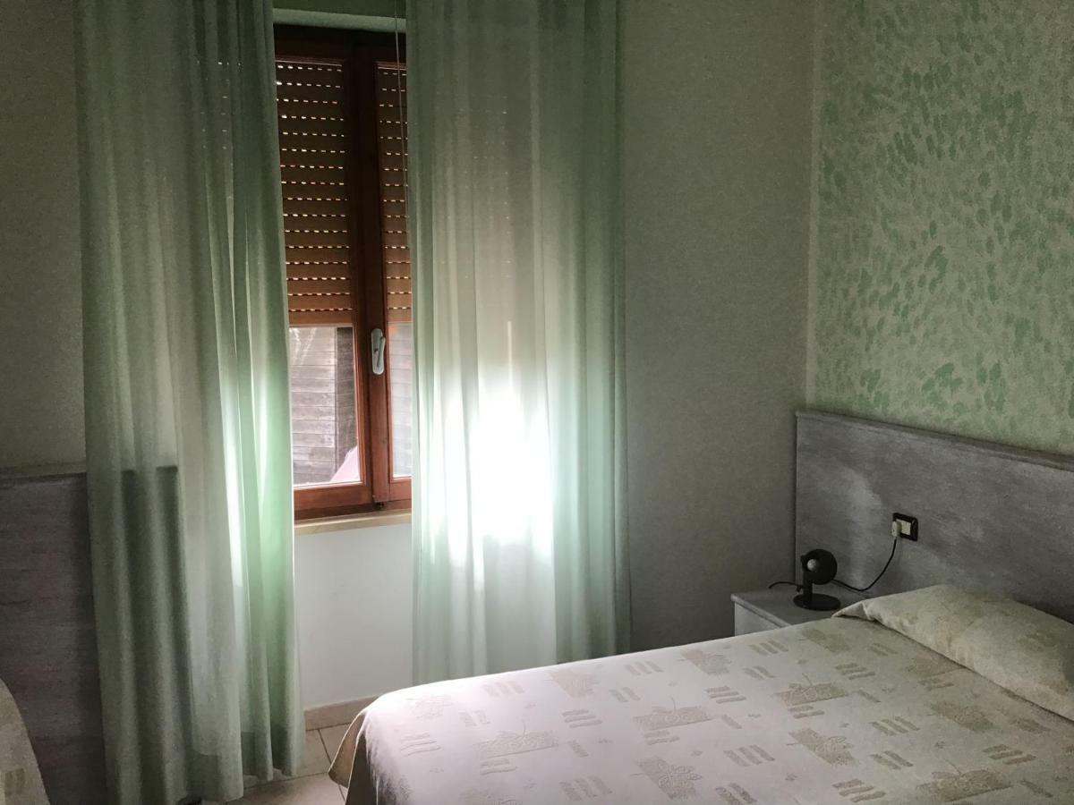 Hotel Villa Cristina 마리나디캄포 외부 사진